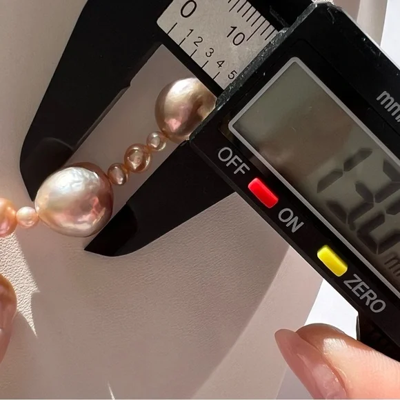 SOLD Genuine Baroque & Edison Pearl PEACH and LAVENDER Metallic Hues Necklace - Picture 9 of 11